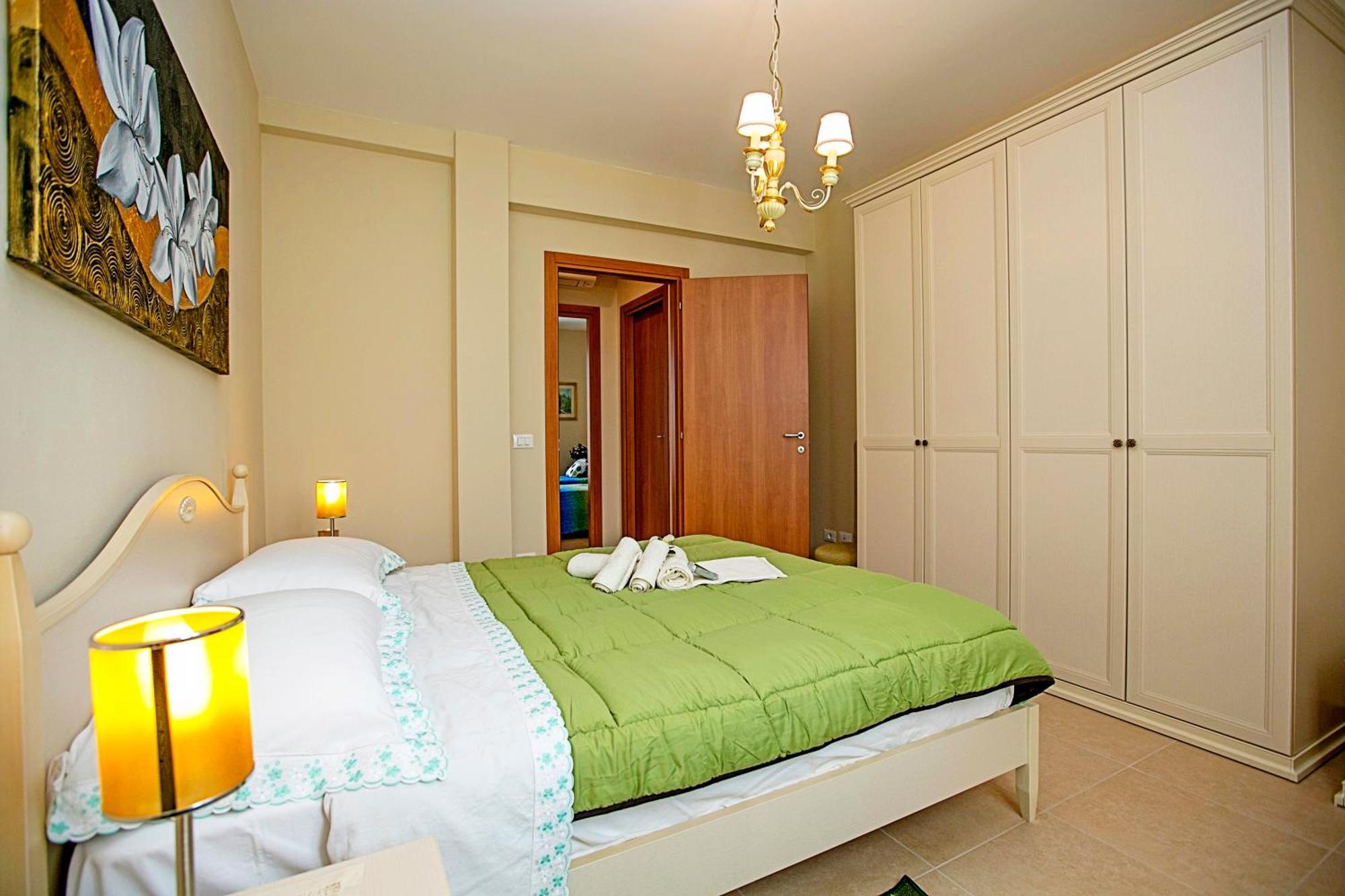 Villa Mimosa - Appartamento 2 - Happy Rentals Ντεζεντσάνο ντελ Γκάρντα Εξωτερικό φωτογραφία